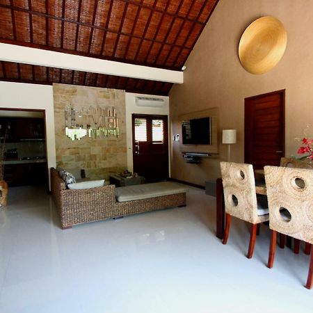 Exquisito Villa Denpasar  Exterior photo