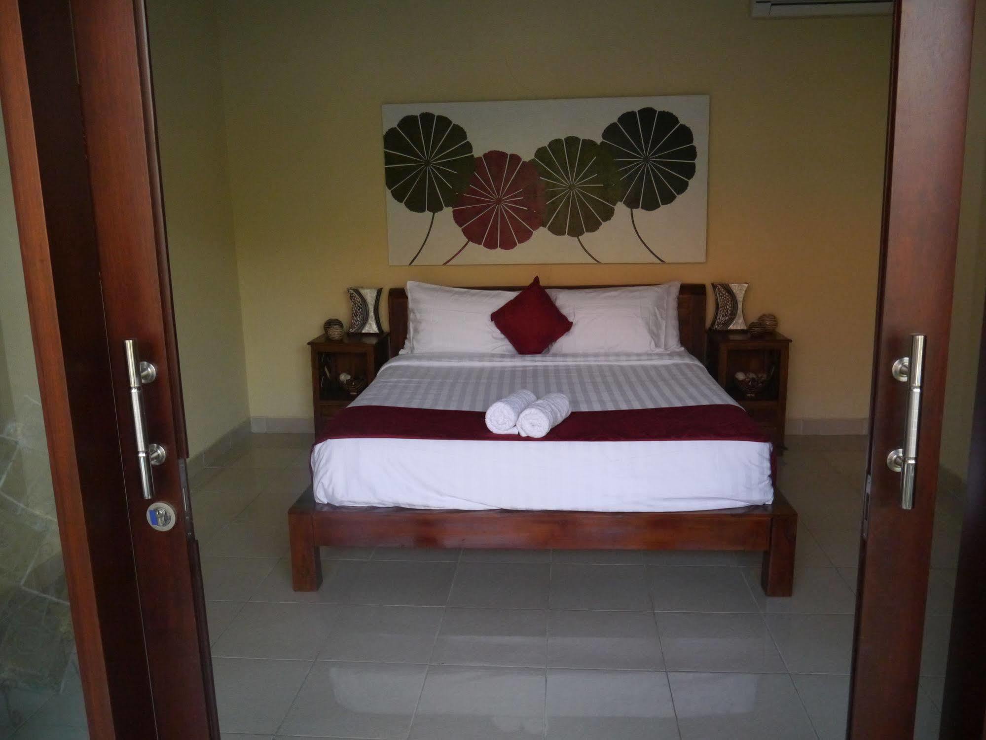 Exquisito Villa Denpasar  Exterior photo