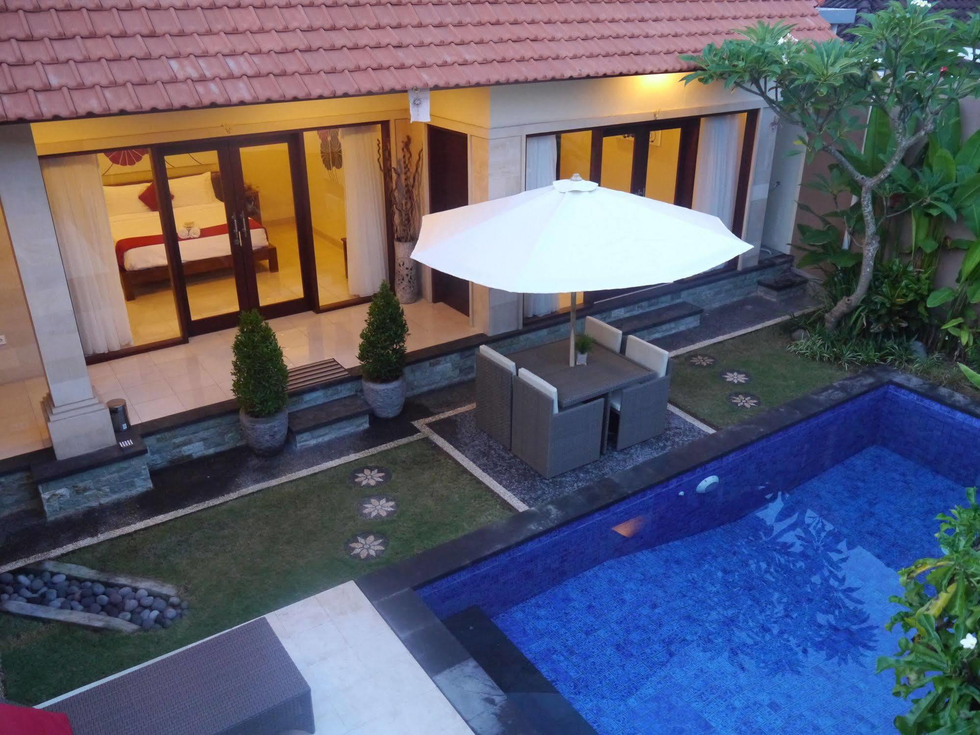 Exquisito Villa Denpasar  Exterior photo